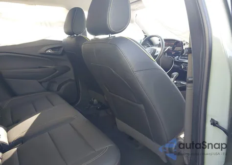 2025 Chevrolet Trax Fwd Activ из США, поврежденный, VIN KL77LKEP5SC100942